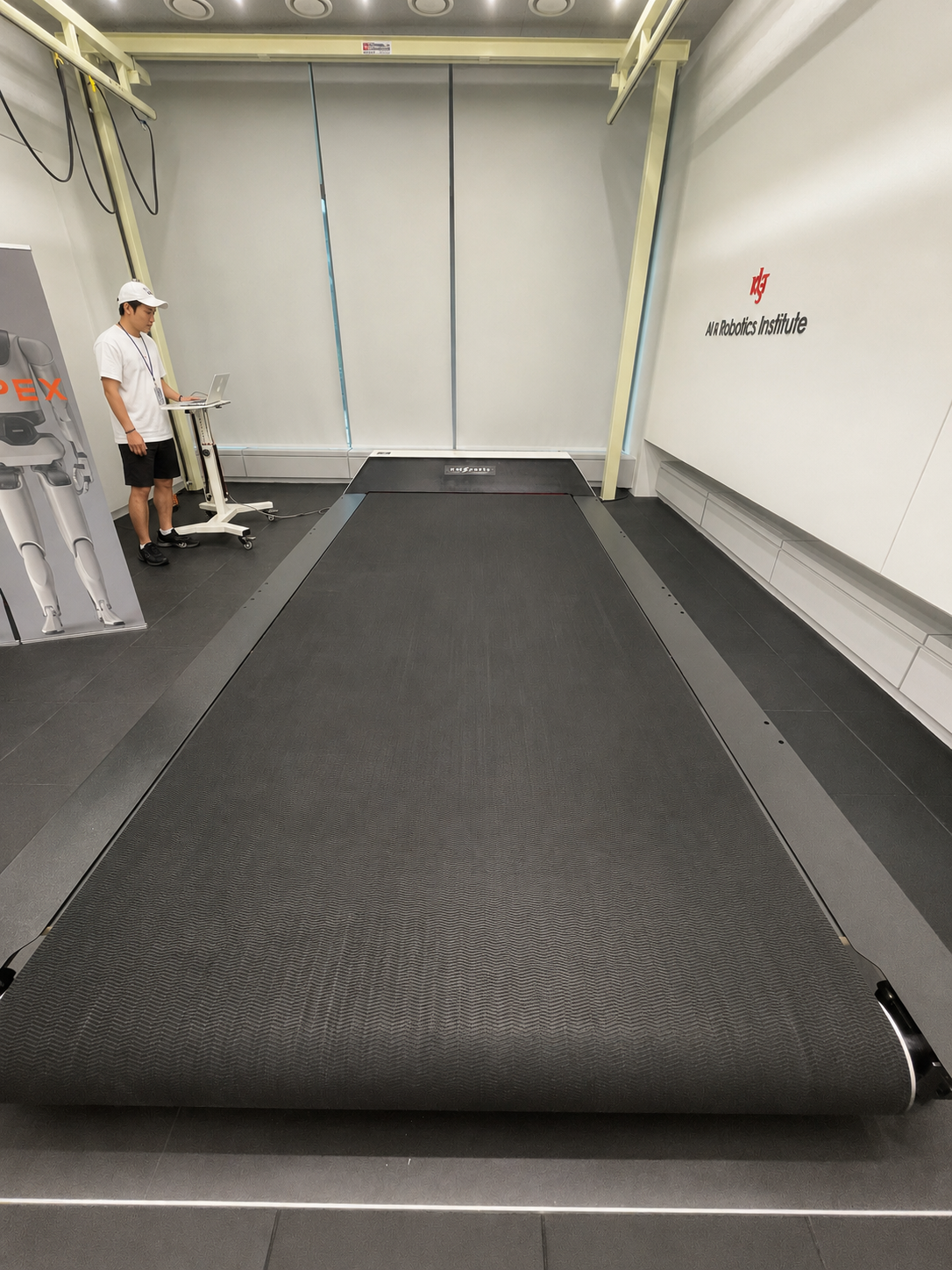 KIST Center for Intelligent and Interactive Robotics Robotic Locomotion Research Platform
