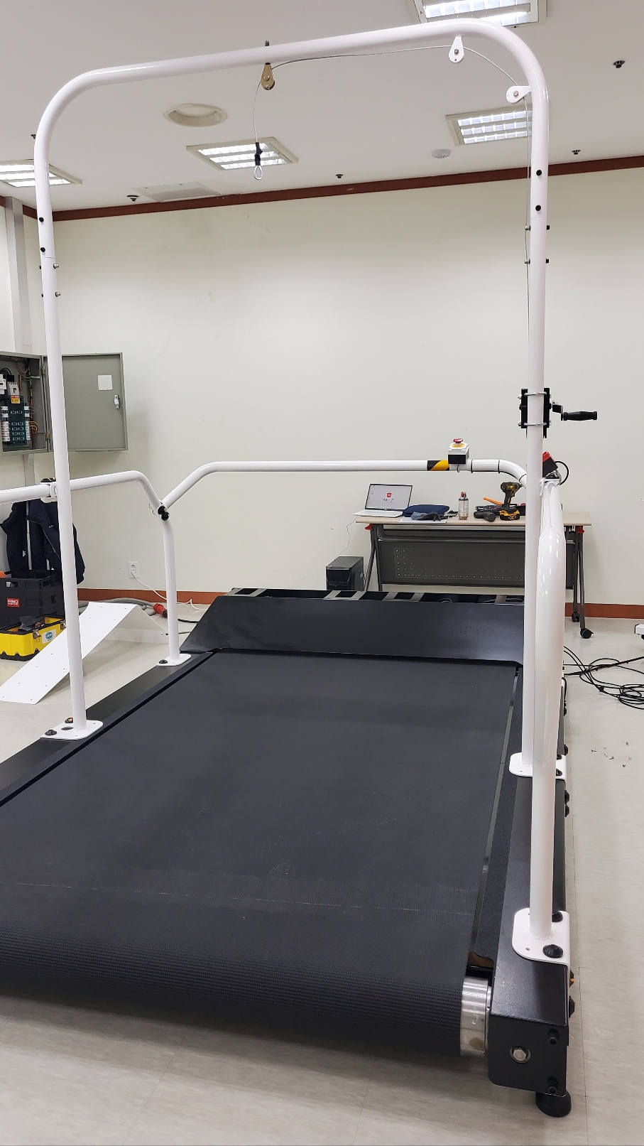 KSPO XR Biathlon Training System KUT-1500L locomotion research platform for athlete training and sports science data acquisition